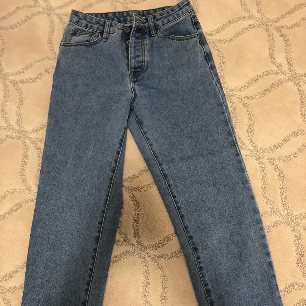 Brandy Melville High waisted jeans - Picture 1 of 5